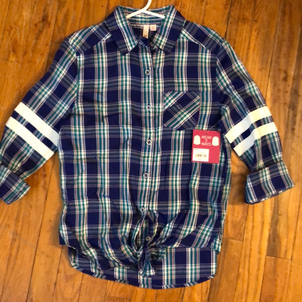 So plaid button down